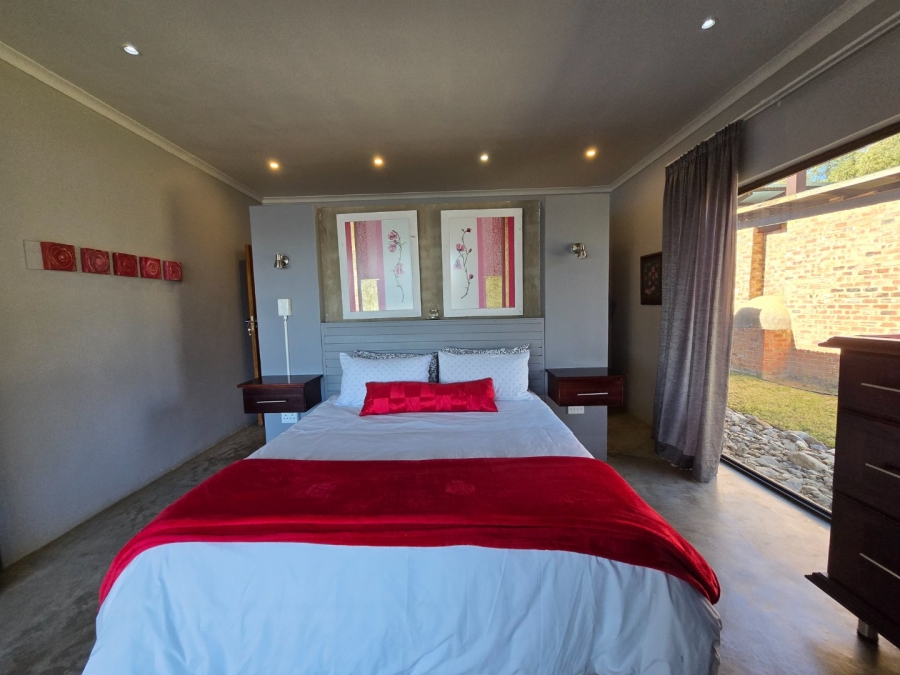 4 Bedroom Property for Sale in Viljoenskroon Rural Free State